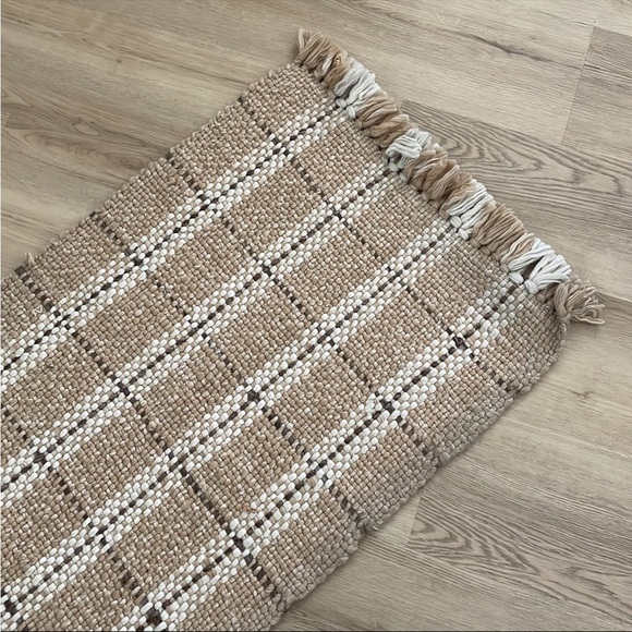 Pre Owned Neutral Woven Rug by Threshold by Studio McGee for Target - Picture 3 of 8